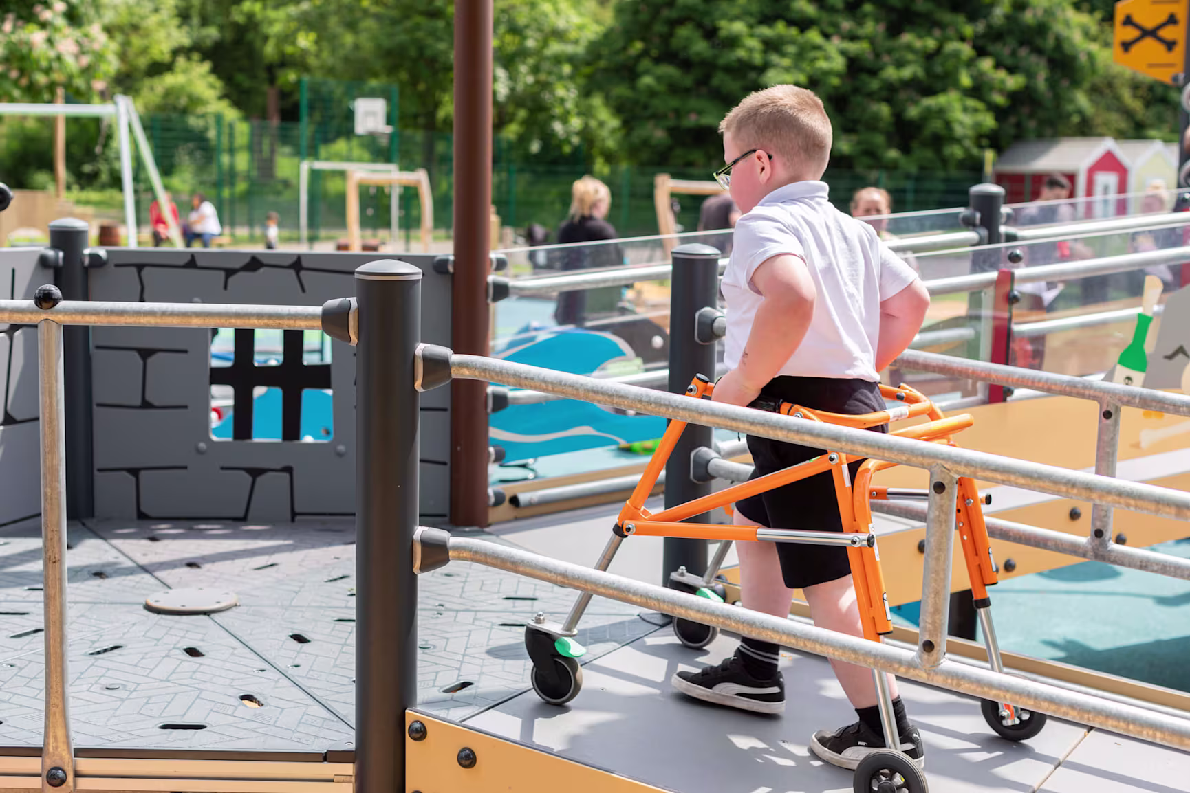 inclusive-playground-equipment topslider ID f617b294